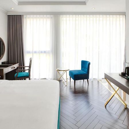 The Almin Hotel Ha Long Bagian luar foto